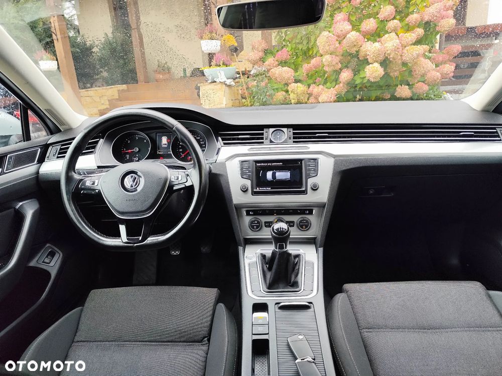 Volkswagen Passat Variant 2.0 TDI BMT Comfortline - 10