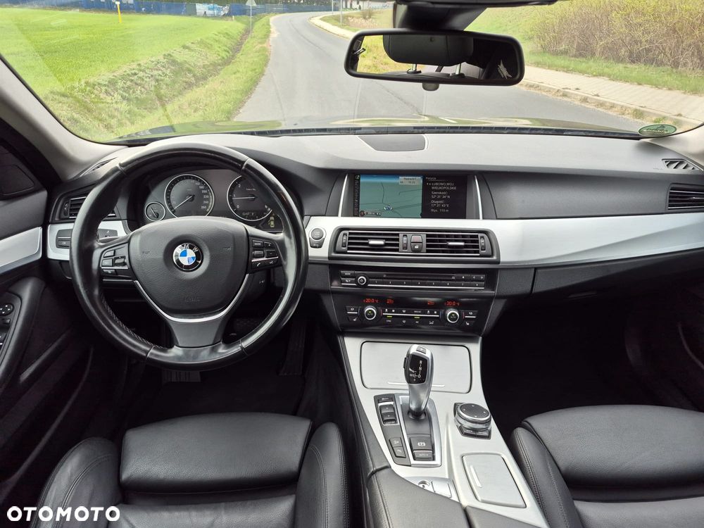 BMW Seria 5 520d xDrive - 7