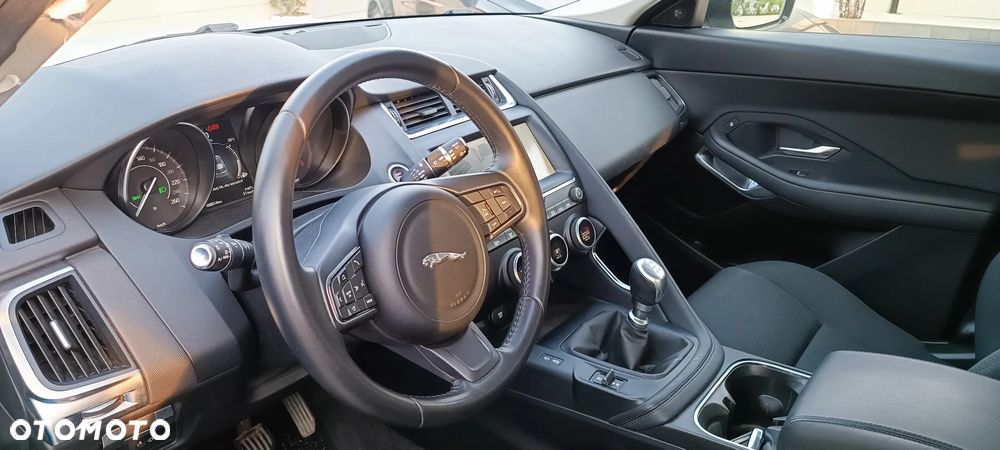 Jaguar E-Pace D150 S - 14