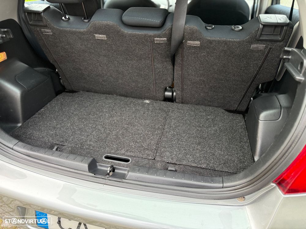 Toyota Yaris 1.4 D-4D Luna - 8