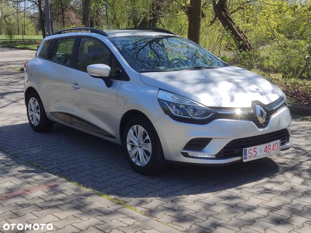 Renault Clio 1.2 16V Confort Privilege - 23