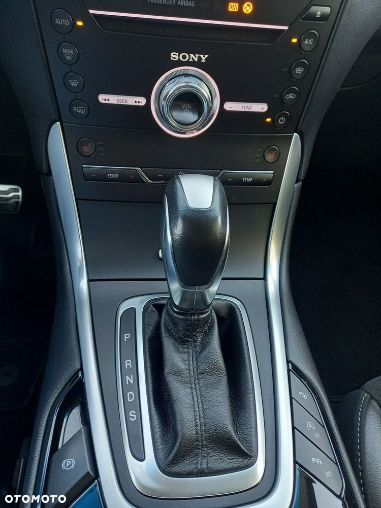 Ford Edge 2.0 TDCi Twin-Turbo 4WD Titanium - 35