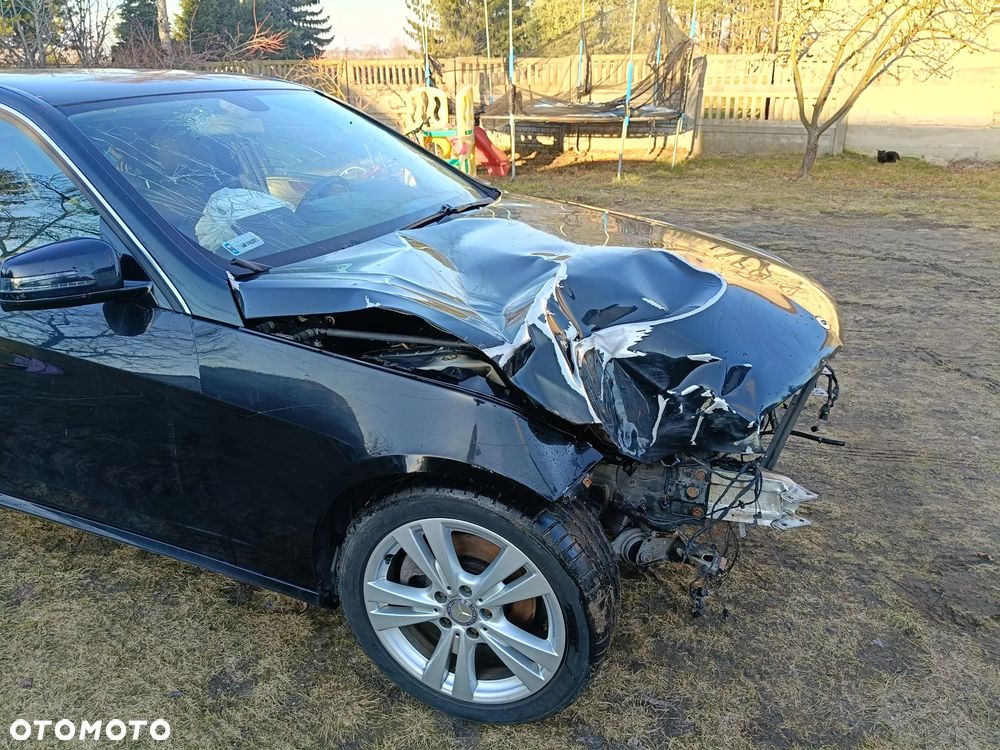 Mercedes-Benz Klasa E 200 CDI BlueEff - 1