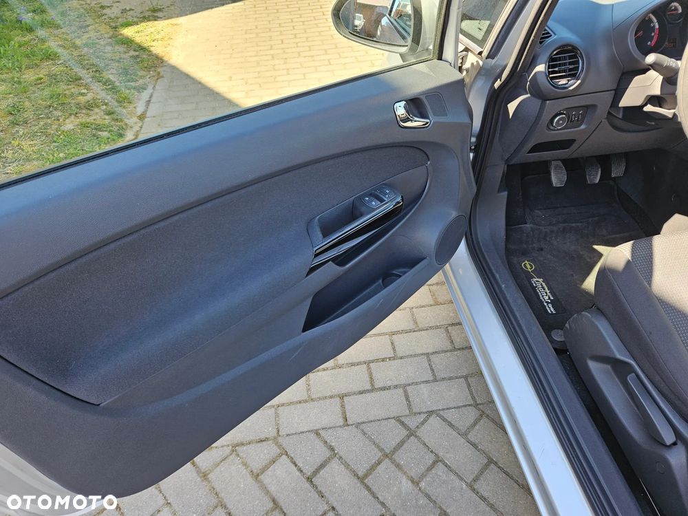 Opel Corsa - 16