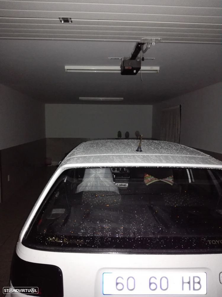 Toyota Corolla Liftback 1.3 - 6