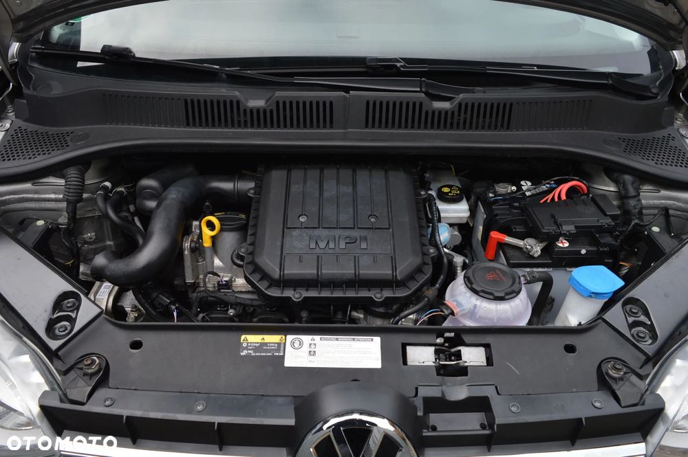 Volkswagen up! club - 32