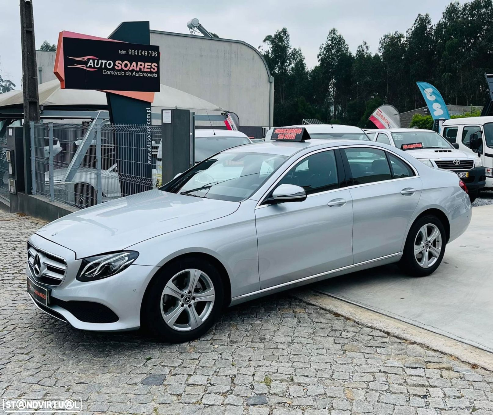 Mercedes-Benz E 220 - 1