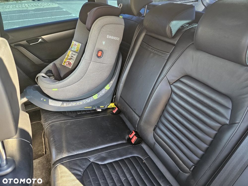 Volkswagen Passat 2.0 TDI Comfortline - 12