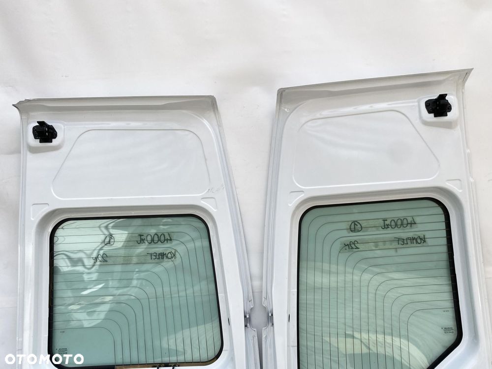 MASTER 3 4 MOVANO NV400 19- DRZWI TYLNE TYŁ BIAŁE PRZESZKLONE KOMPLET  22r. - 17