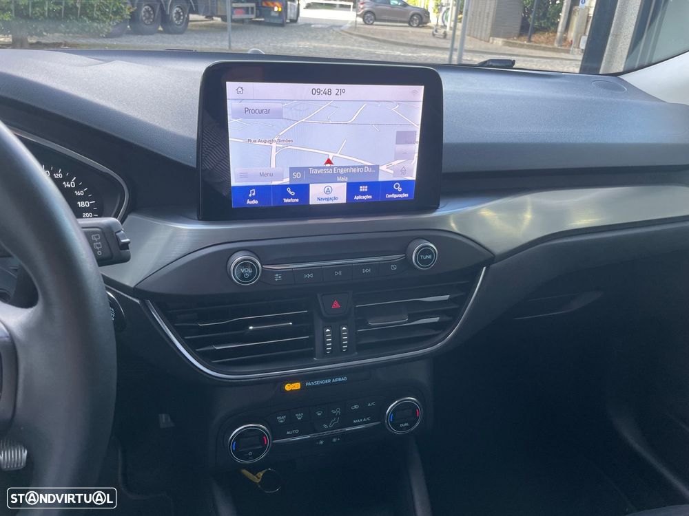 Ford Focus SW 1.5 TDCi EcoBlue Titanium - 9