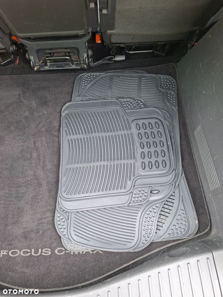 Ford C-MAX - 10