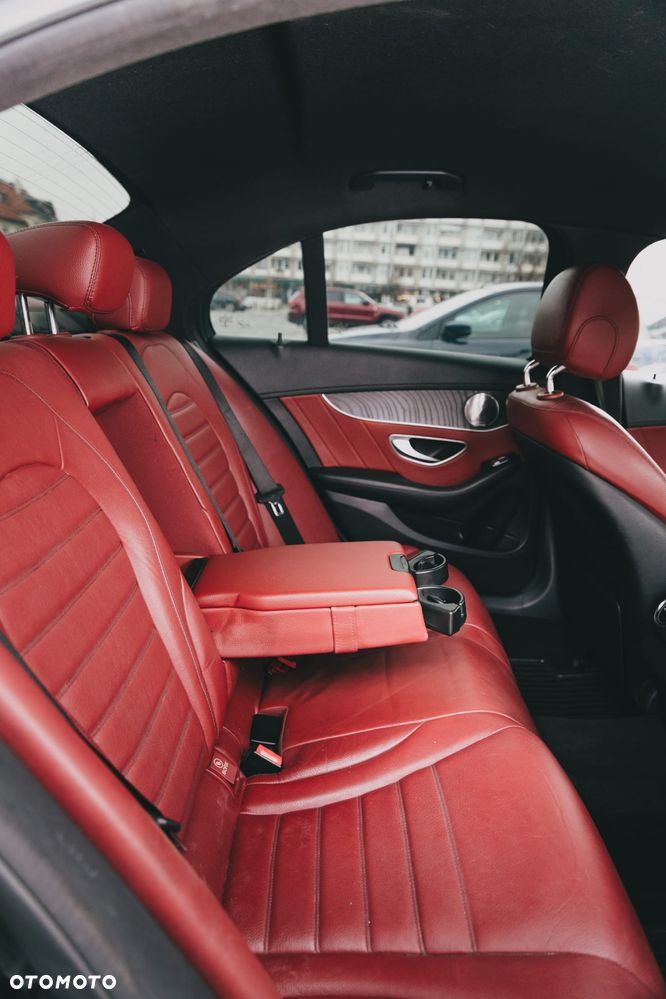 Mercedes-Benz Klasa C 450 AMG 4Matic 7G-TRONIC - 12