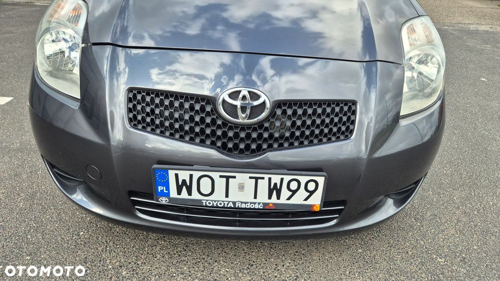 Toyota Yaris 1.0 Terra A/C - 2