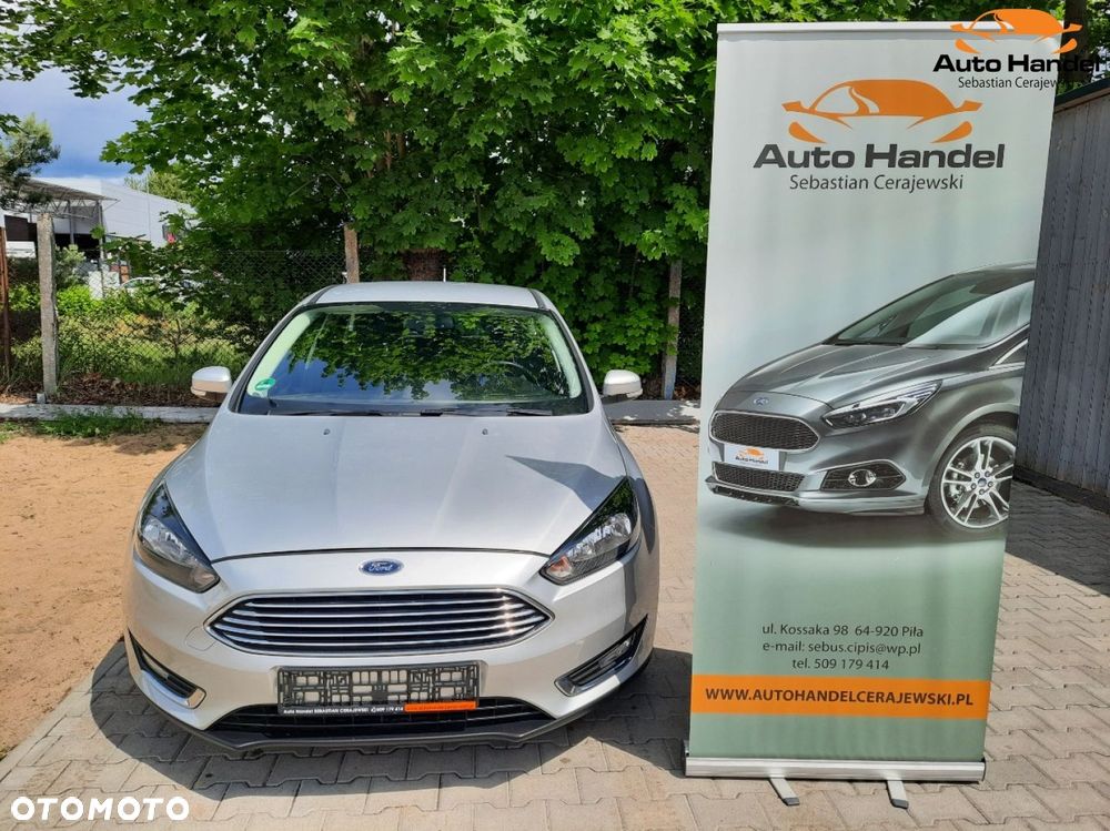Ford Focus 1.5 EcoBoost STart-Stopp-System TITANIUM - 4