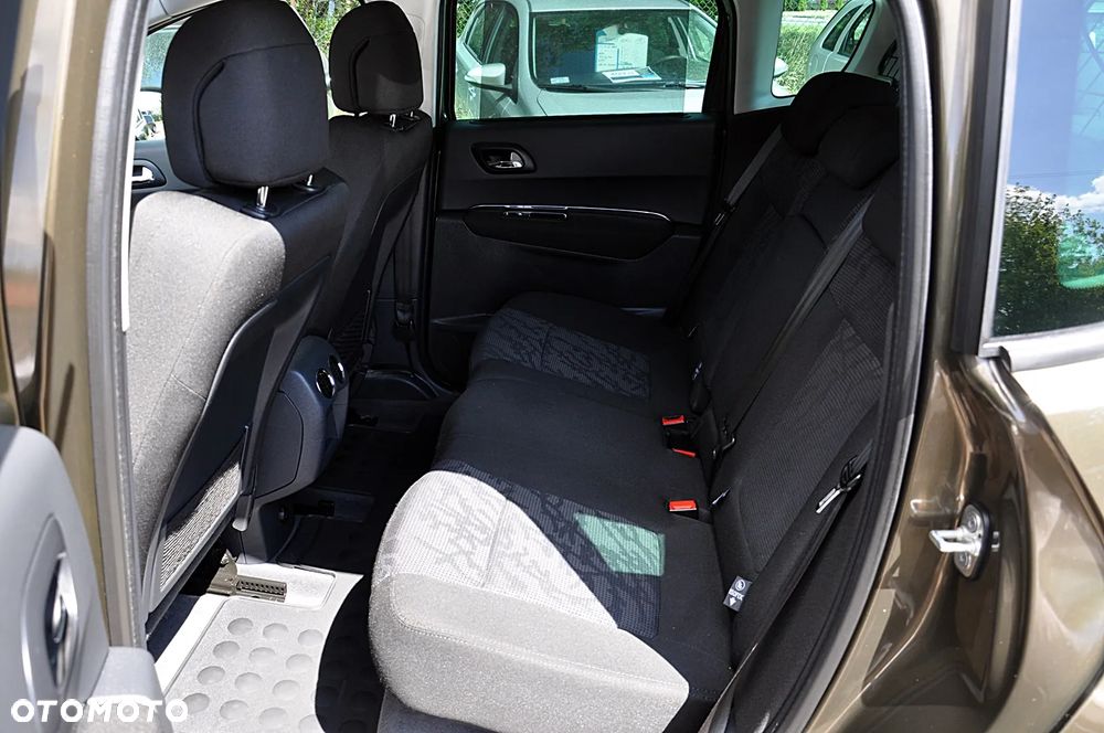 Peugeot 3008 2.0 HDi Allure - 31