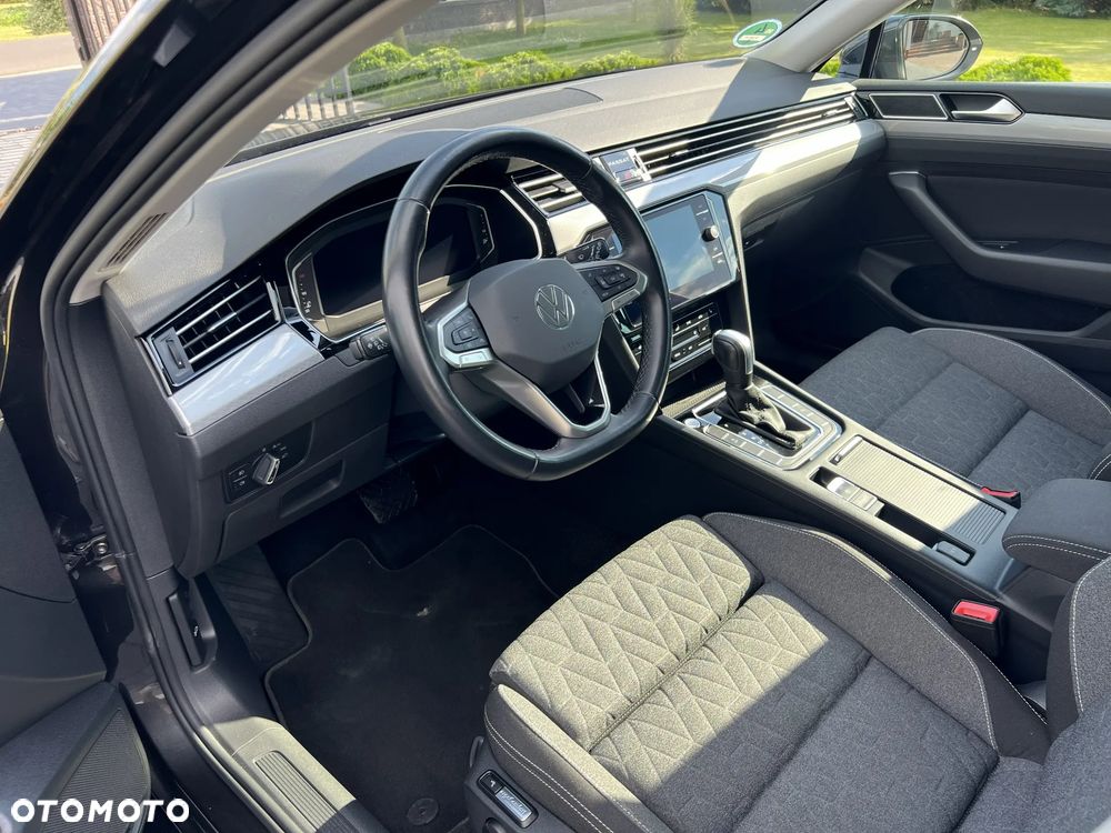 Volkswagen Passat 2.0 TDI EVO Business DSG - 9