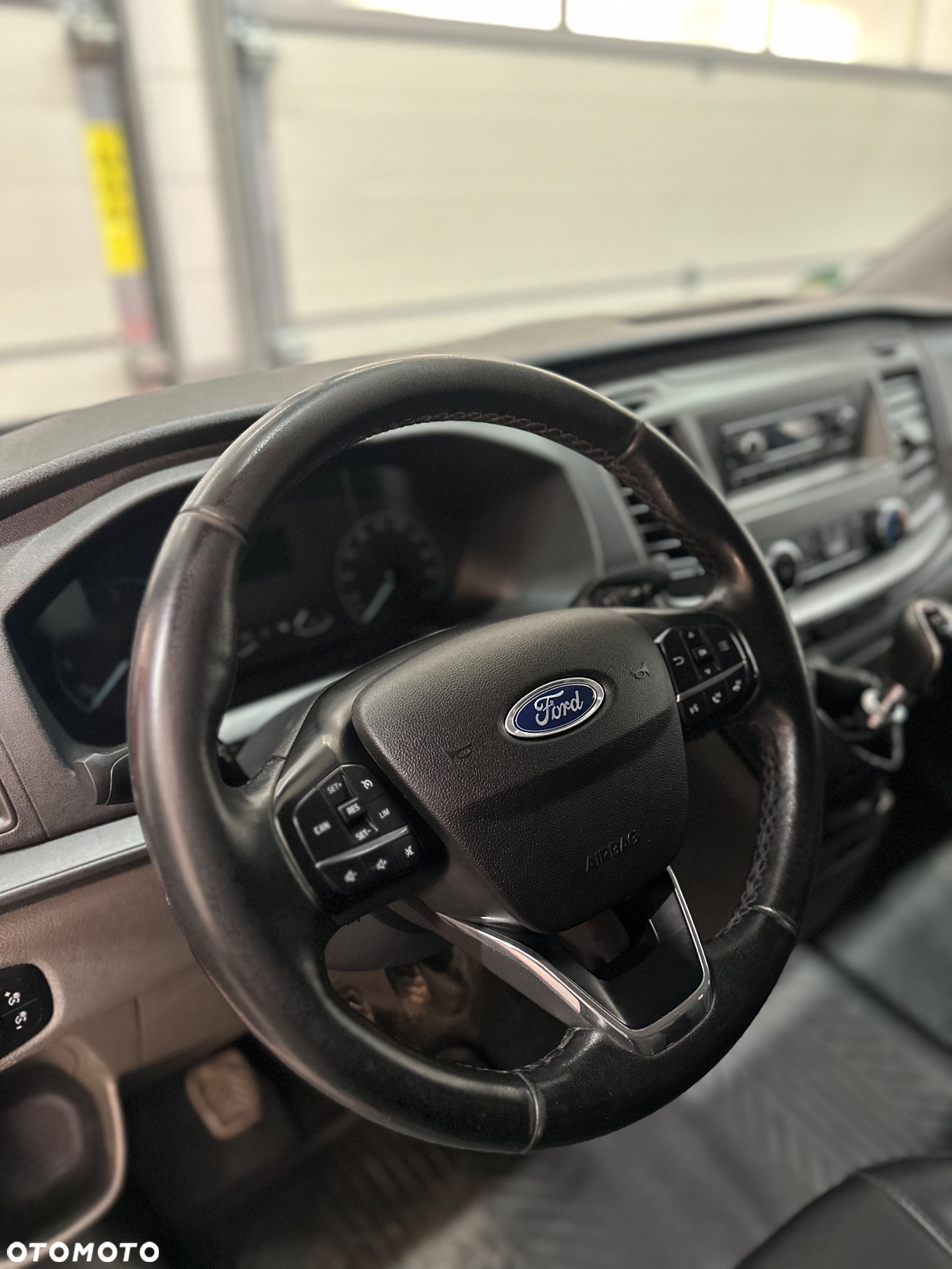 Ford Transit Custom - 11