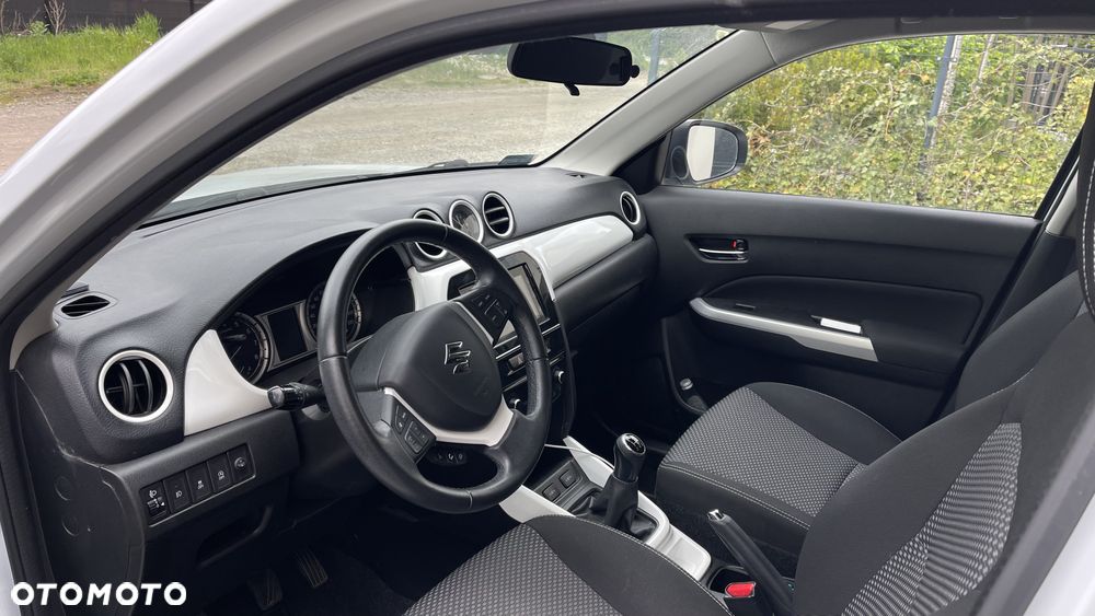Suzuki Vitara 1.6 Premium 2WD - 8