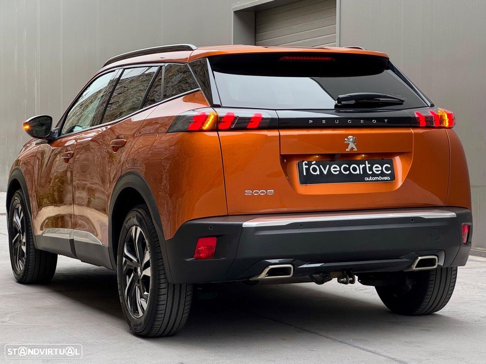 Peugeot 2008 1.2 PureTech Allure - 21
