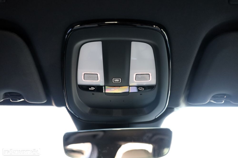 Volvo XC 60 2.0 T6 PHEV Plus Dark - 22