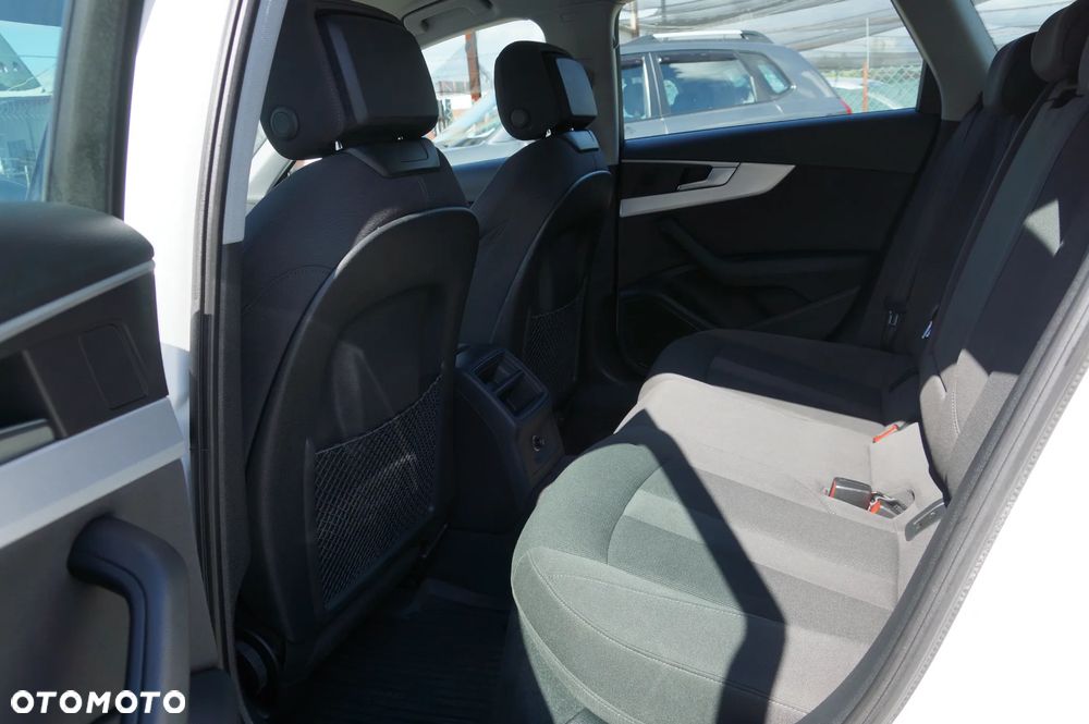 Audi A4 Allroad 2.0 TDI Quattro S tronic - 29