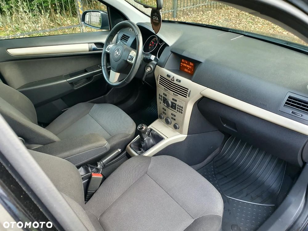 Opel Astra 1.6 Sport - 20