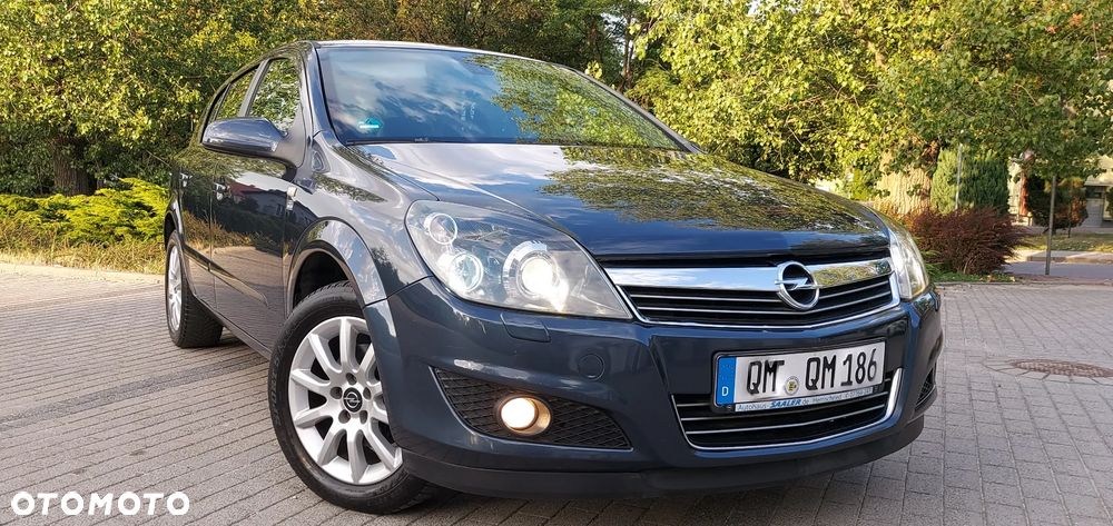 Opel Astra 1.8 Edition - 1