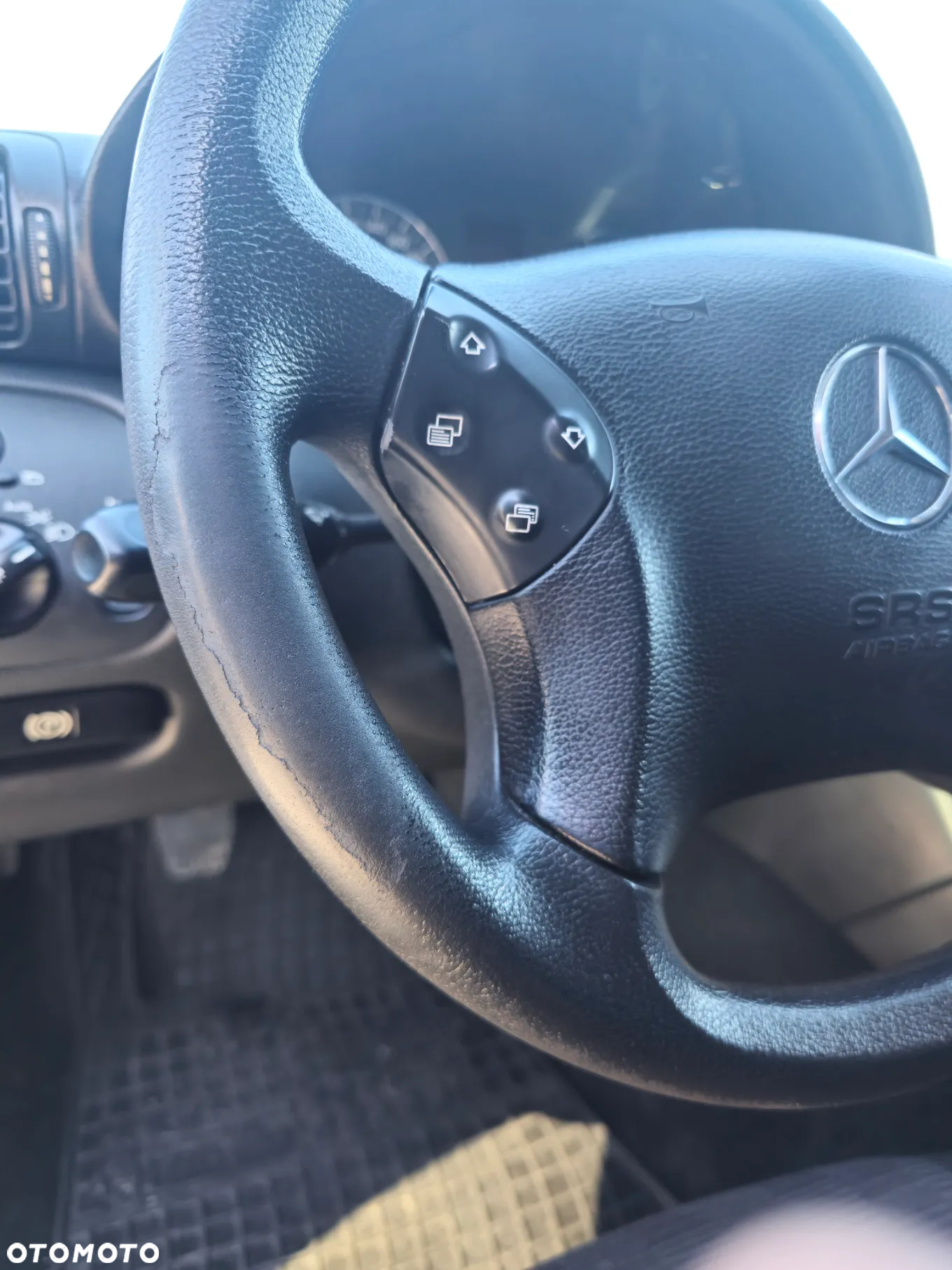 Mercedes-Benz Klasa C 180 T Kompressor Classic - 10