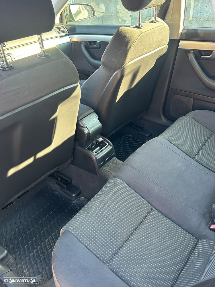 Audi A4 Avant 2.0 TDI - 6