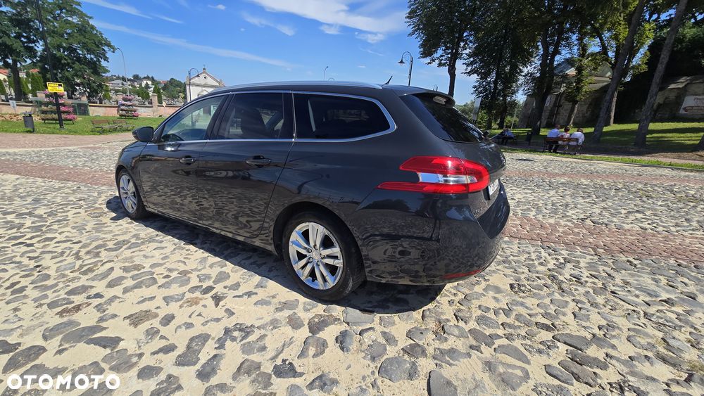 Peugeot 308 - 11
