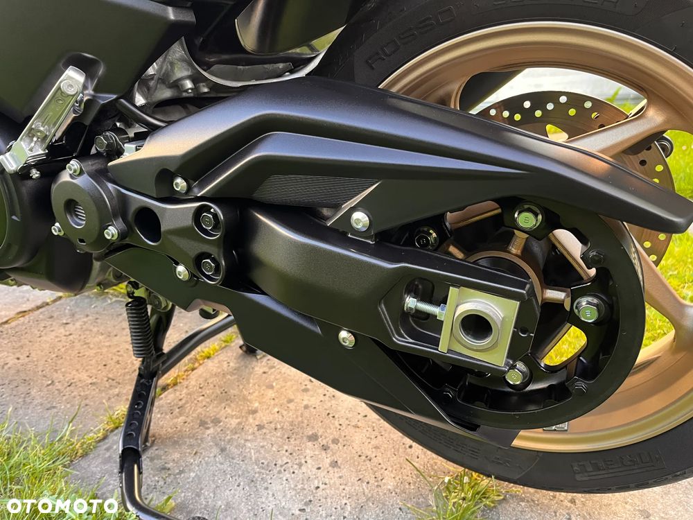 Yamaha Tmax - 5