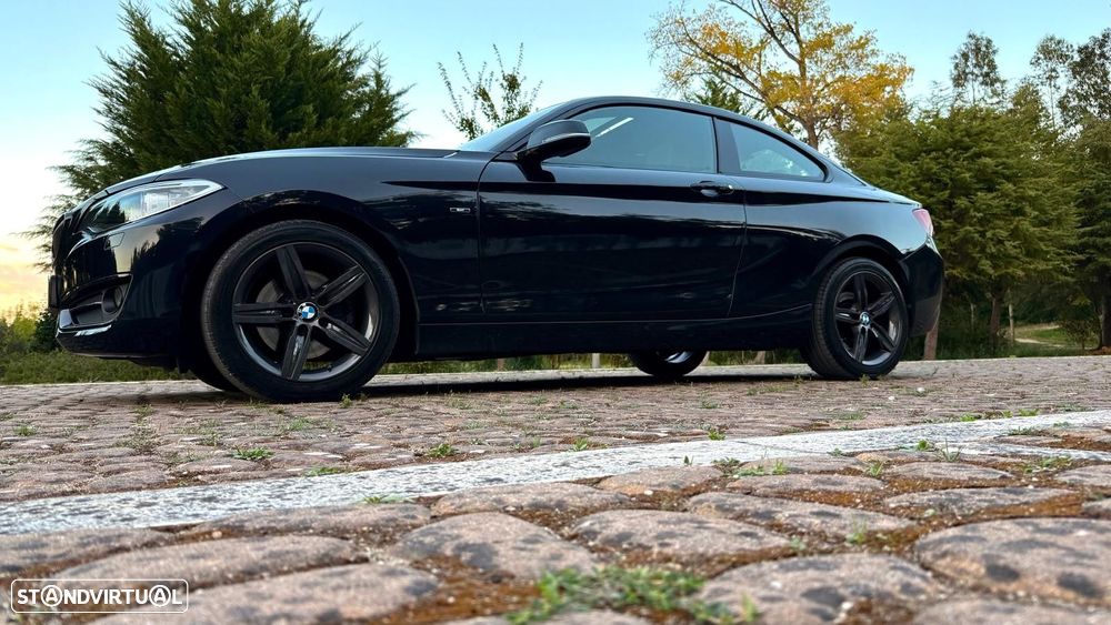 BMW 220 d Coupe Line Sport Auto - 4
