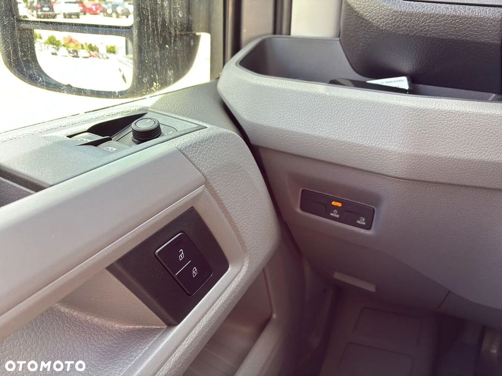 Volkswagen Crafter 35 Furgon L3H3, 2.0TDI 177KM, Wysoki dach, r.o. 3640 - 22