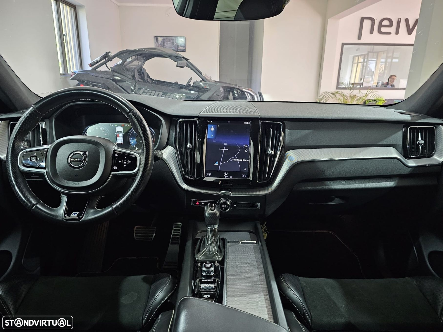 Volvo XC 60 2.0 D4 R-Design Geartronic - 13