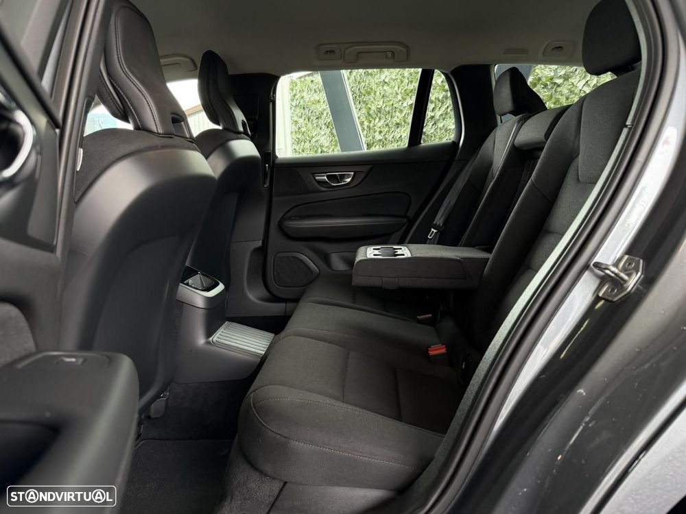 Volvo V60 2.0 T6 AWD TE Inscription Expression - 13