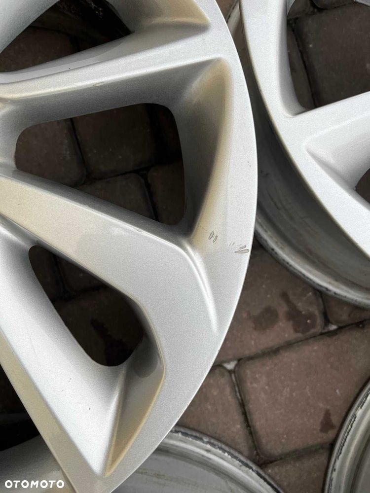 Oryginalne alufelgi Hyundai 5x114,3 17 cali CZUJNIKI Tucson IX35 SANTA - 12