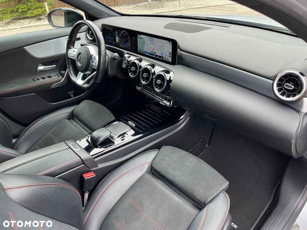 Mercedes-Benz Klasa A 220 4-Matic AMG Line 7G-DCT - 8