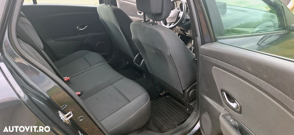 Renault Megane 1.5 dCi EDC Olympic - 1