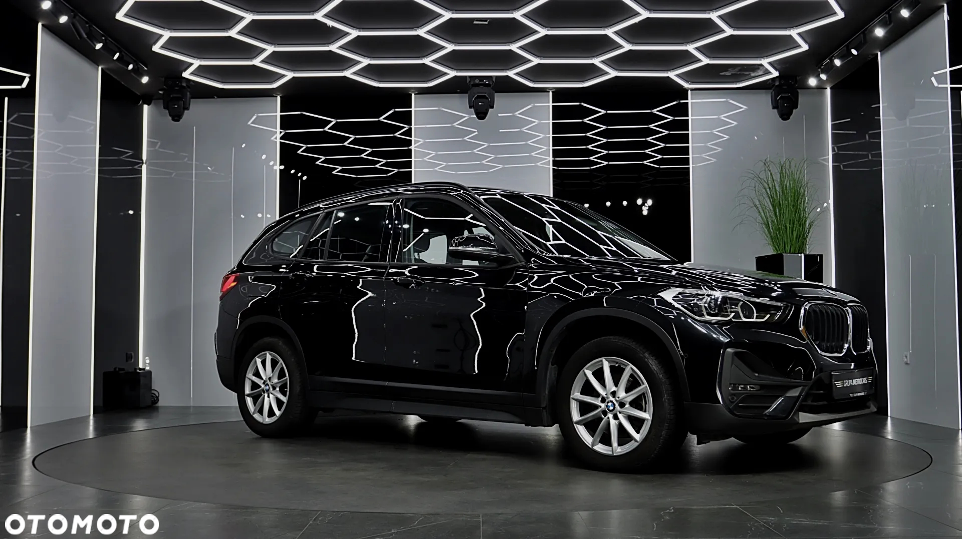 BMW X1 sDrive18d Business Edition - 10