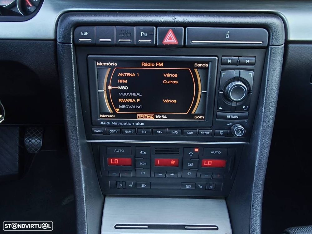 Audi A4 2.0 TDI S-line - 6
