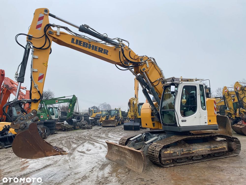 Liebherr R924 COMPACT, 2014 ROK, PŁUG, RAMIĘ 3X ŁAMANE, Z NIEMIEC - 1