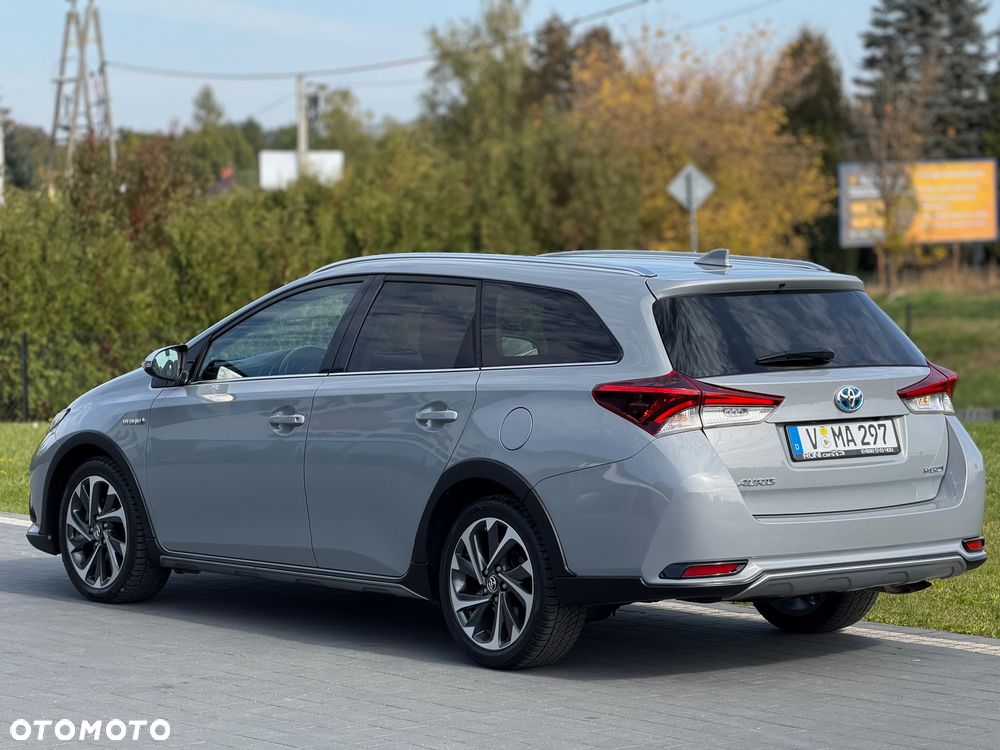 Toyota Auris 1.8 HSD Luna - 13