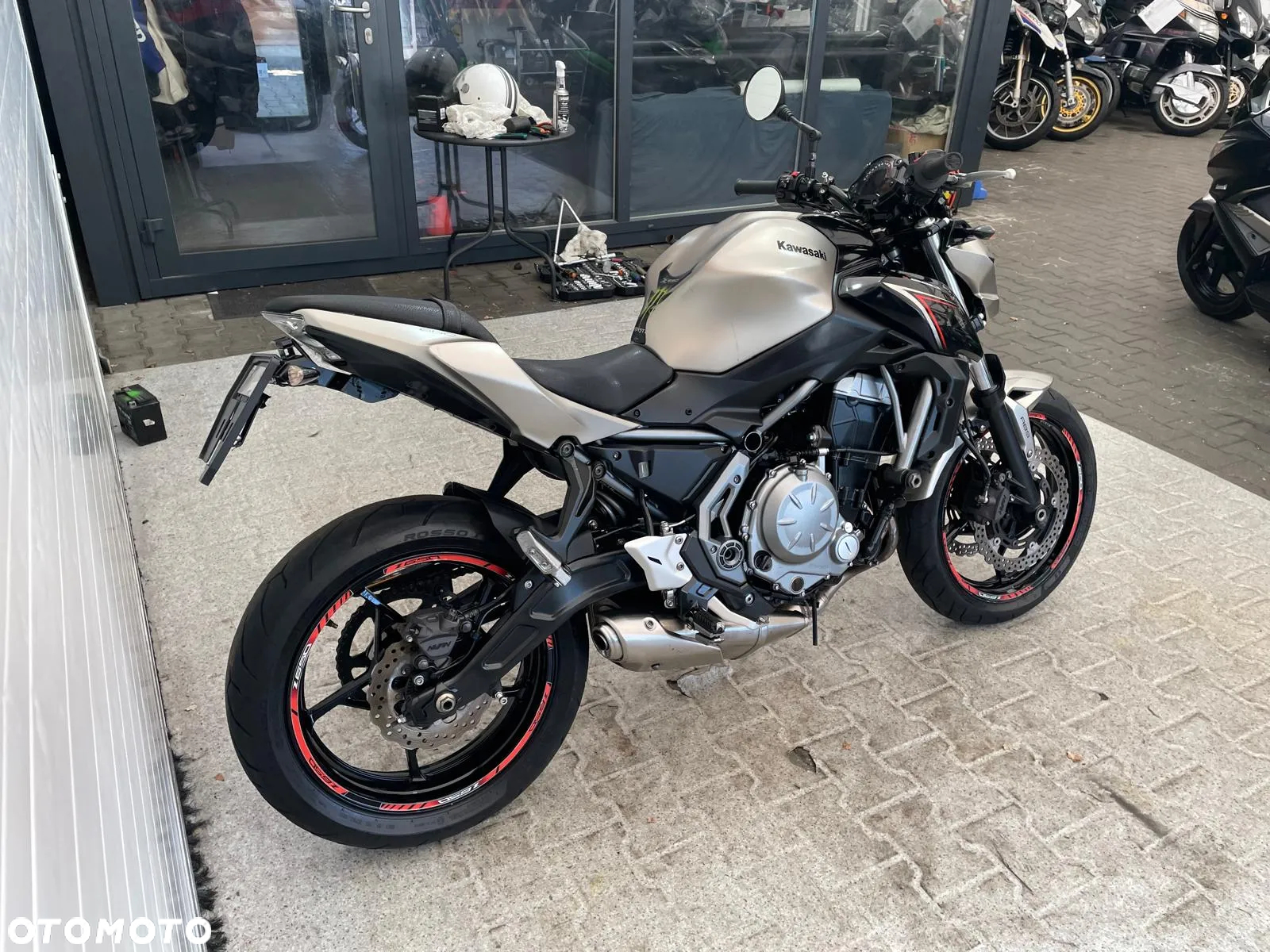 Kawasaki Z 650 - 25