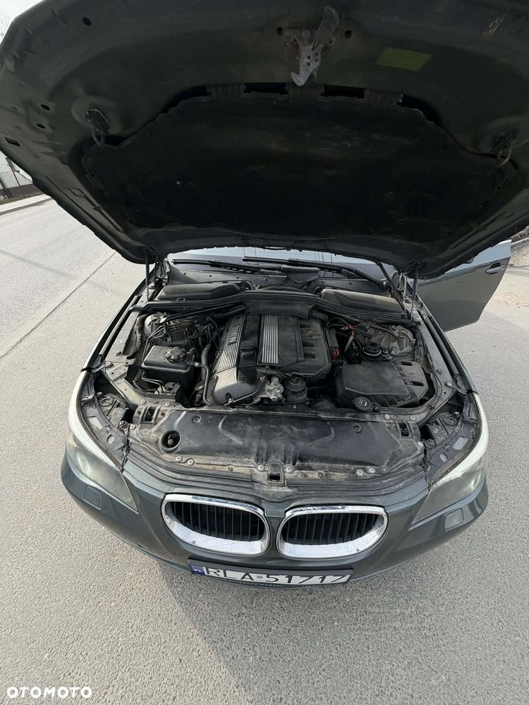 BMW Seria 5 520i - 7