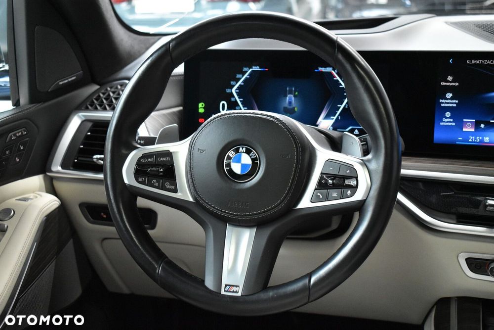 BMW X7 - 16
