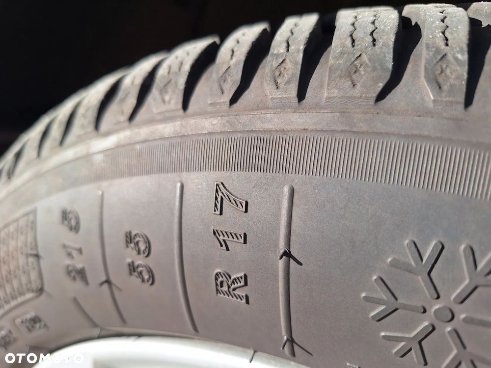 Toyota Avensis 2.0 D-4D - 17