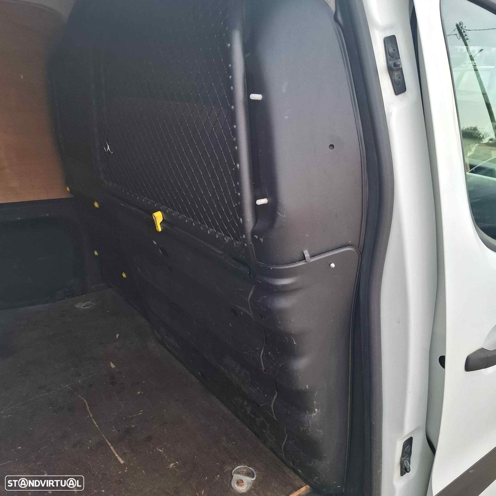 Peugeot Partner 1.6 HDI 3Lugres - 32