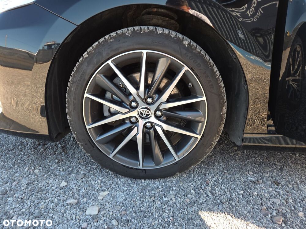 Toyota Camry 2.5 Hybrid Executive CVT - 18