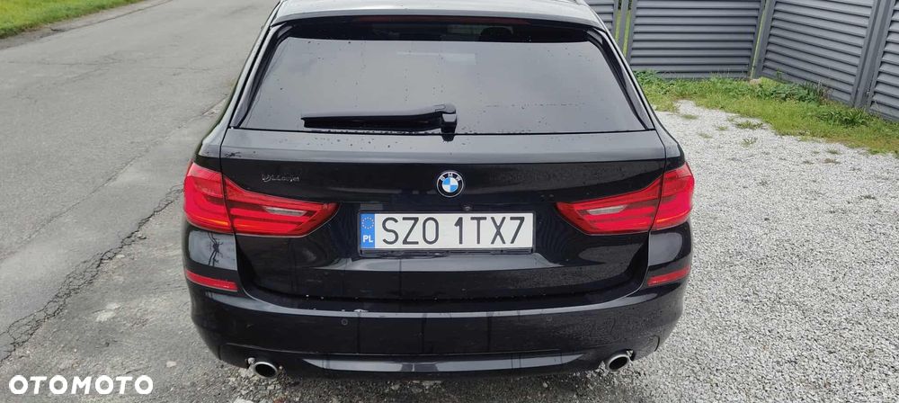 BMW Seria 5 520d M Sport Edition - 9