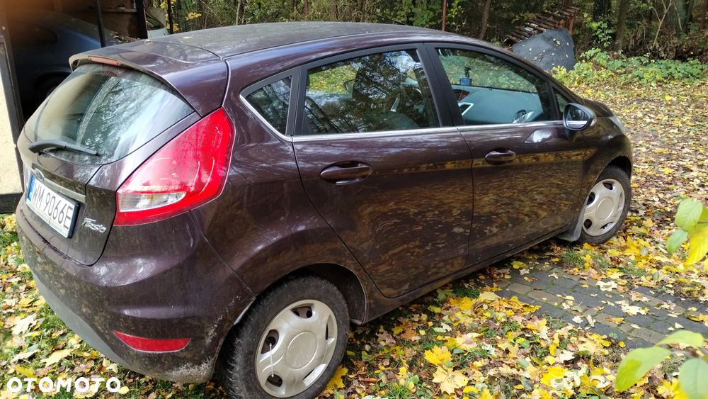 Ford Fiesta - 2